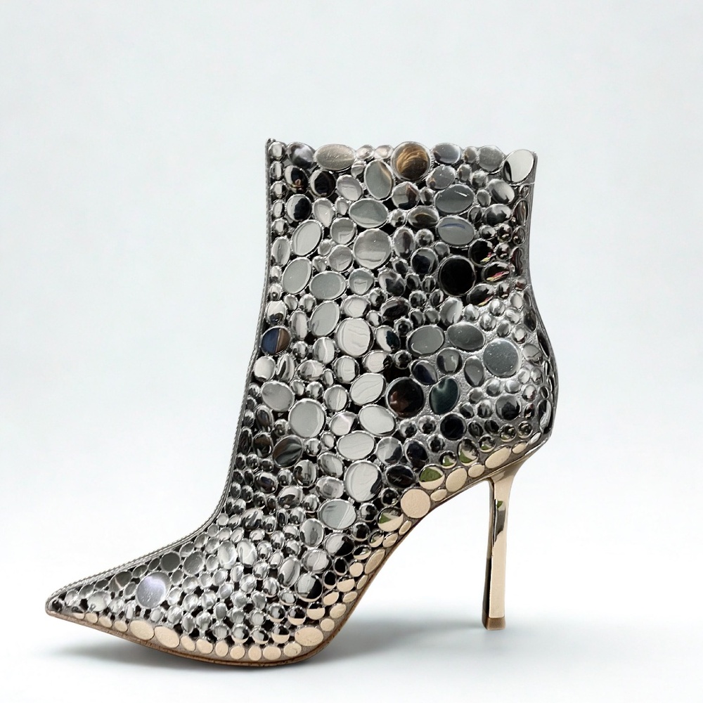 “NEW” Steve Madden Armor Silver